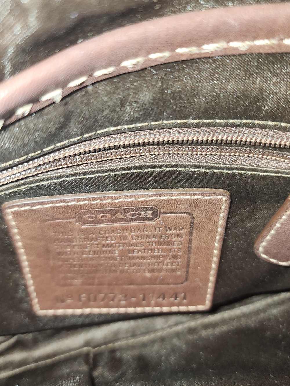 Vintage Coach Brown Signature Canvas & Leather Shoulder Bag with Brass Hardware - Picture 4 of 7